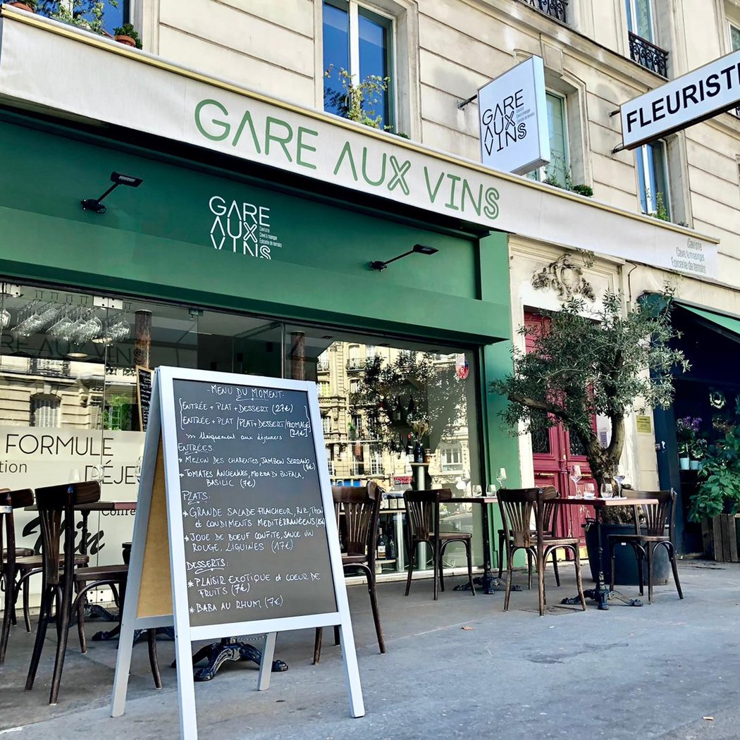 Gare Aux Vins (Gare de Lyon) - Caviste/Wine Shop & Cave à Manger/ Wine Bar 2