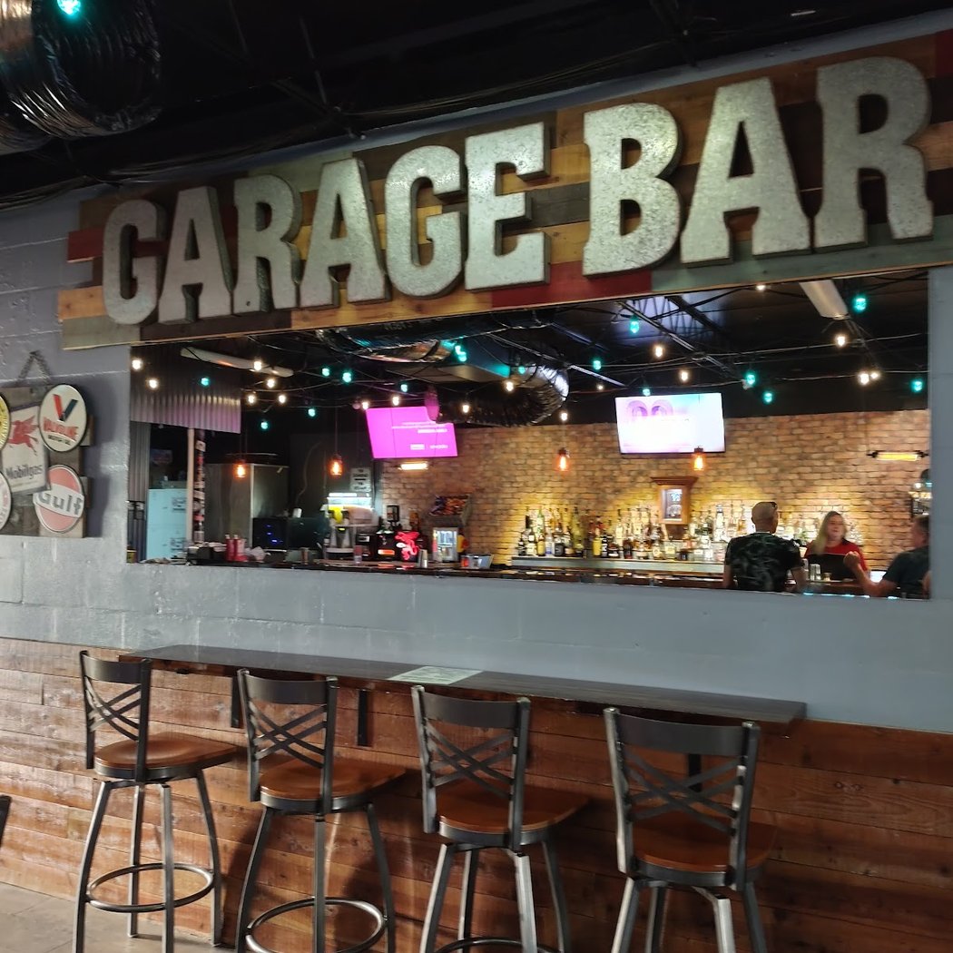 Garage Bar 2