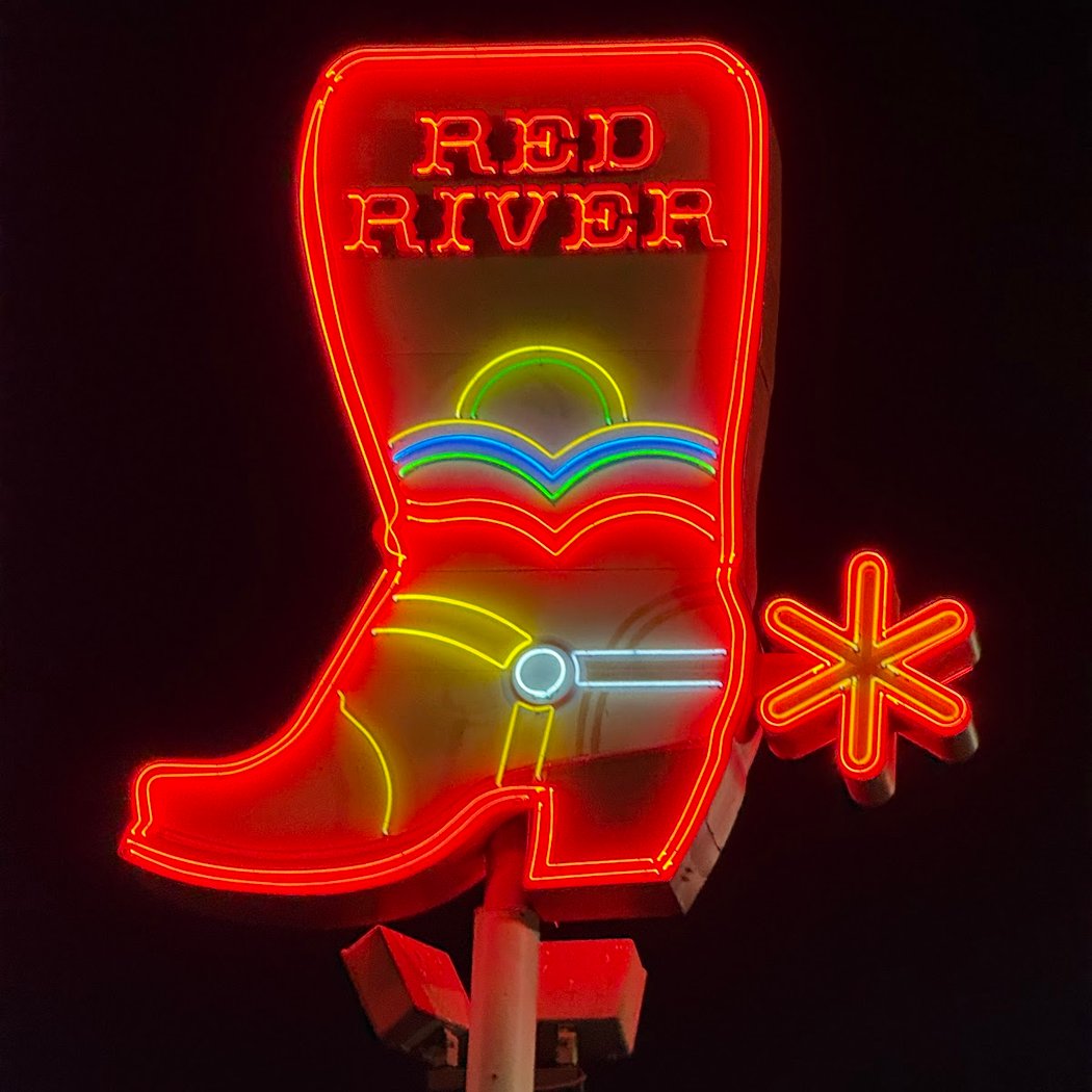 Cowboys Red River | Dancehall & Saloon 1