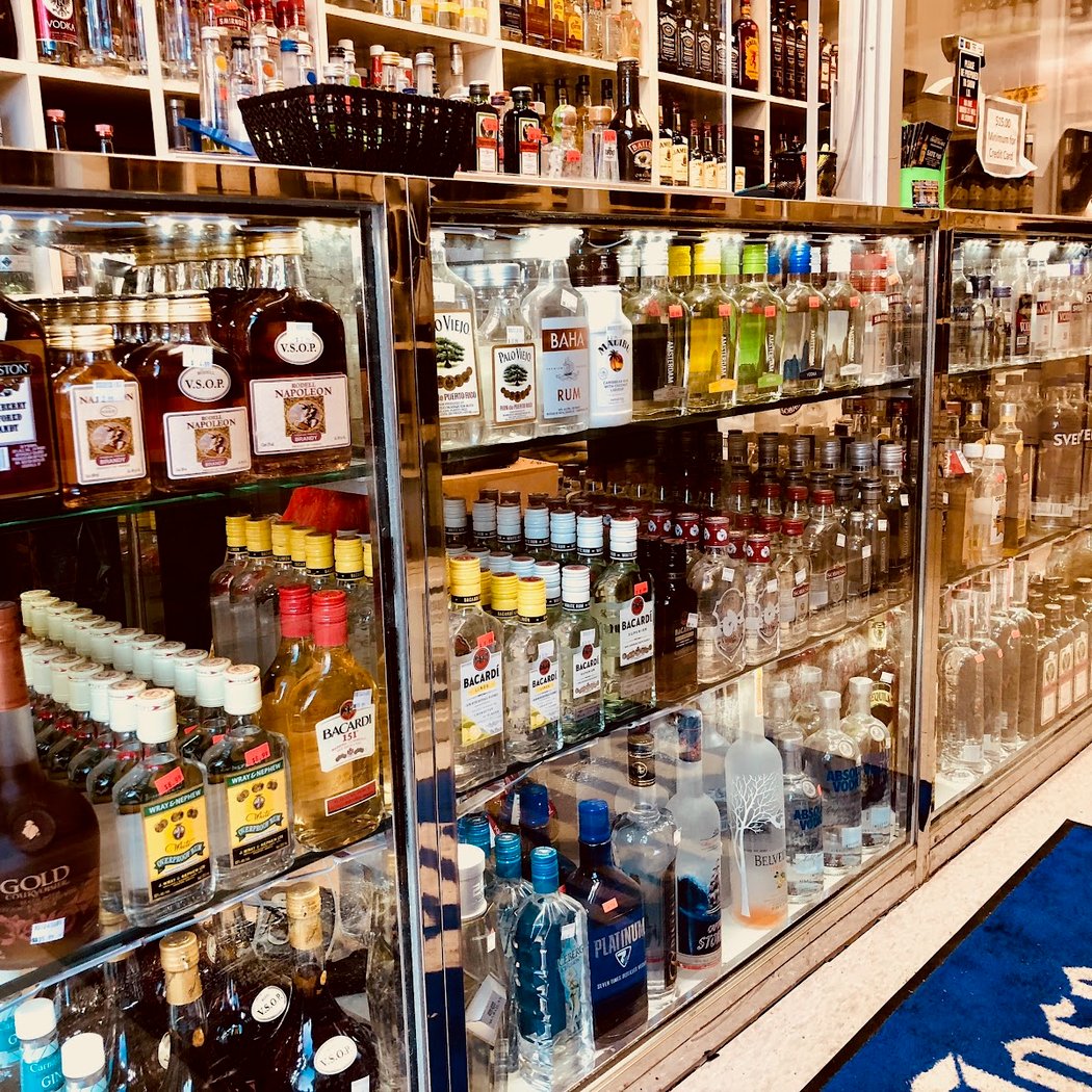 Mike's Liquor NY 1