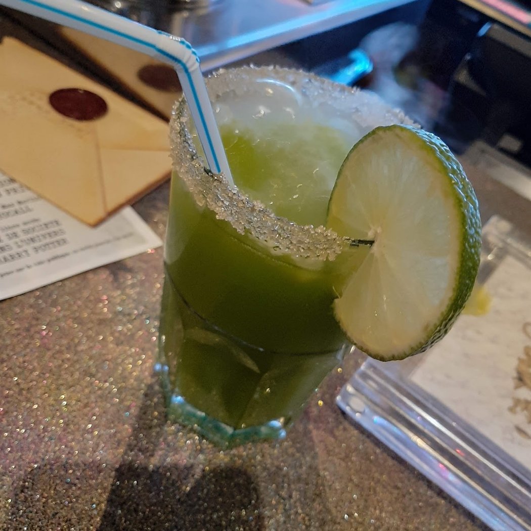 Nexus Bar 1