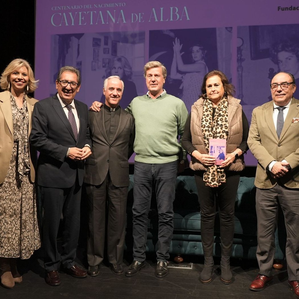 Sevilla da las gracias a Cayetana de Alba en su centenario 1