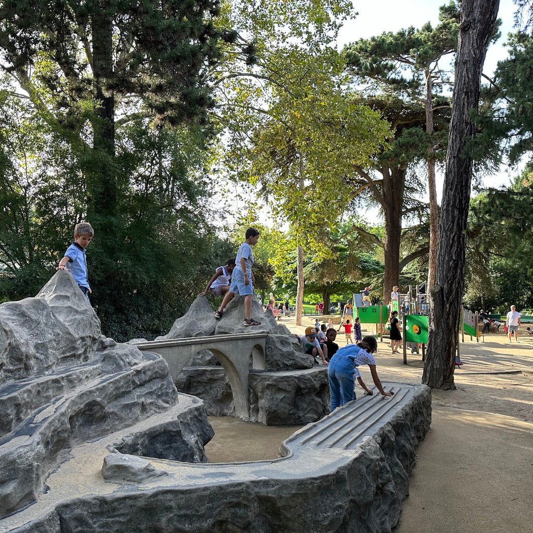 Aire de Jeux pour Enfants 1