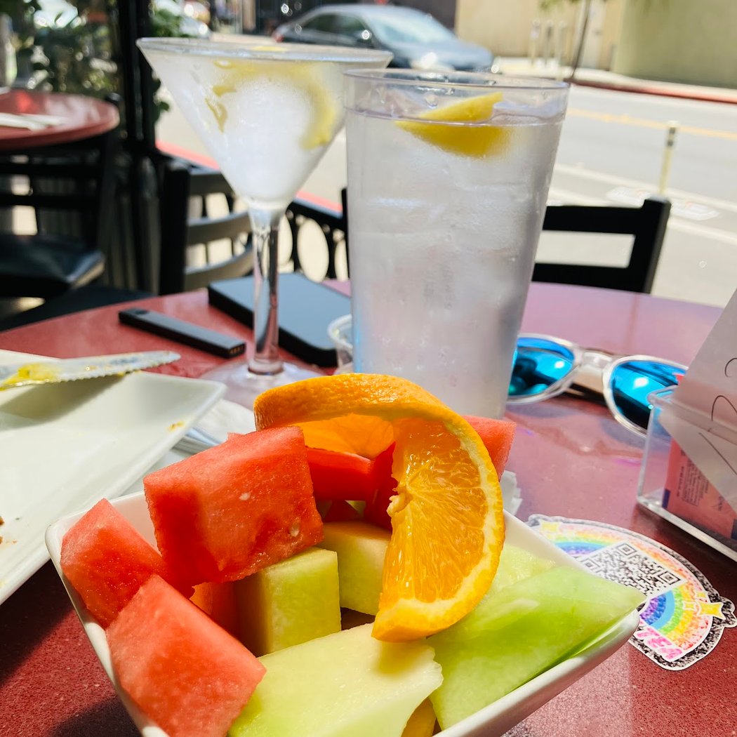 Martini Happy Hour 3