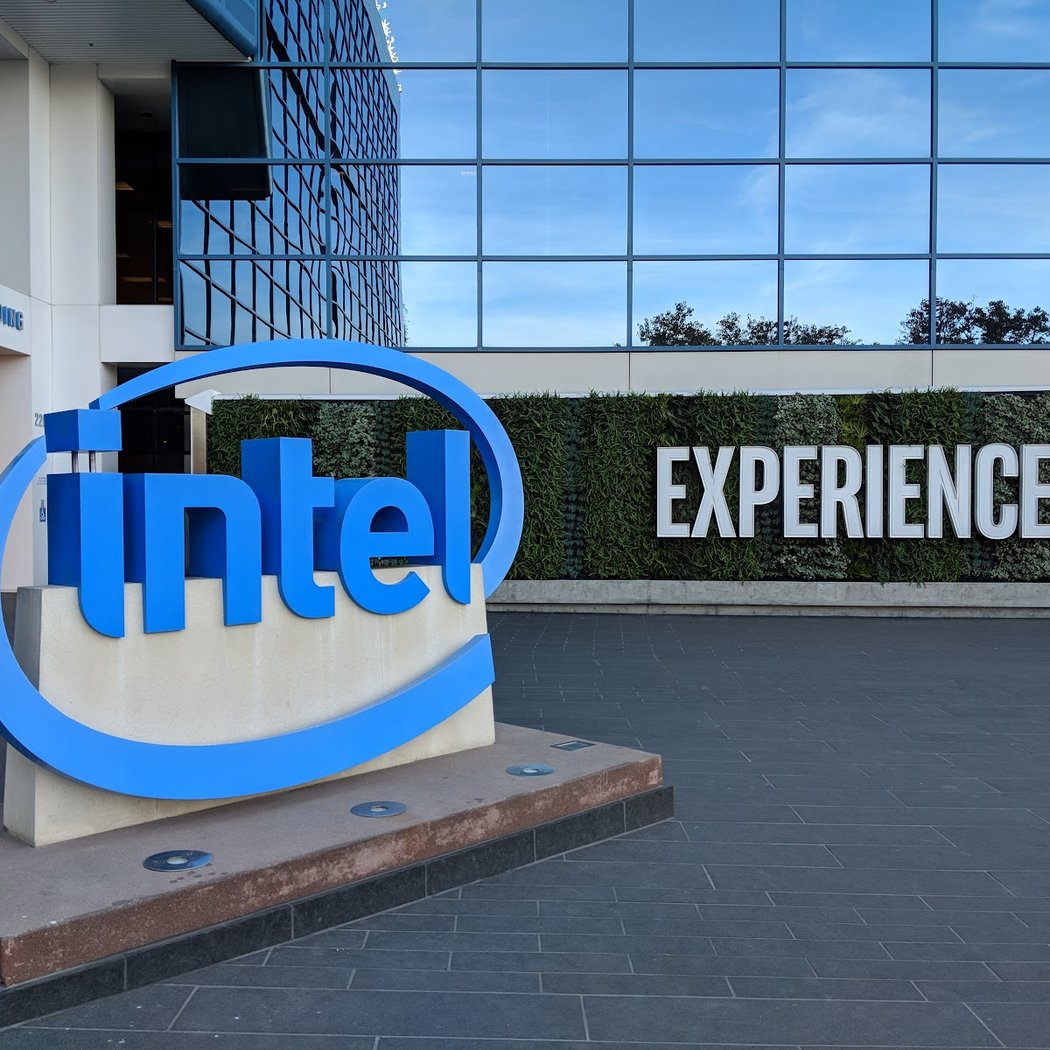 Free Admission | Intel Museum 4