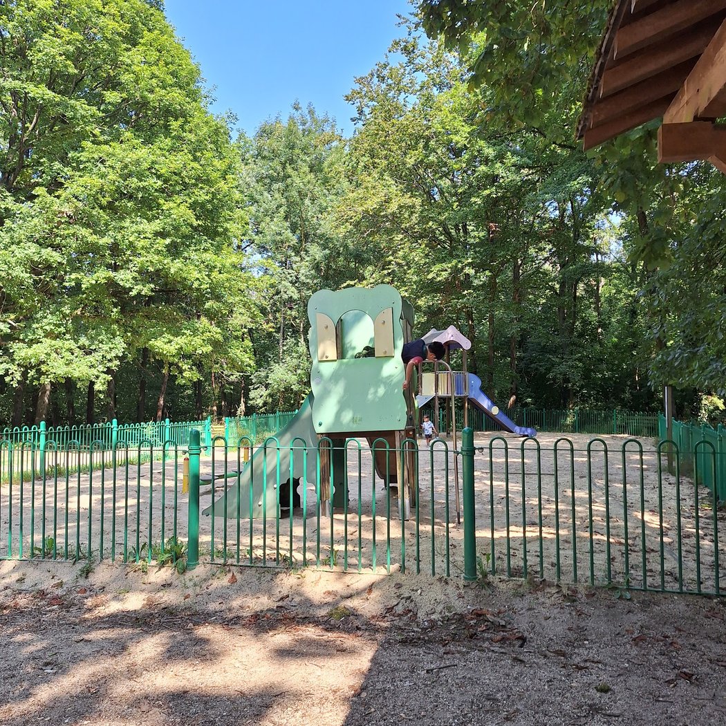 Aire de jeux au bois de Clamart 1