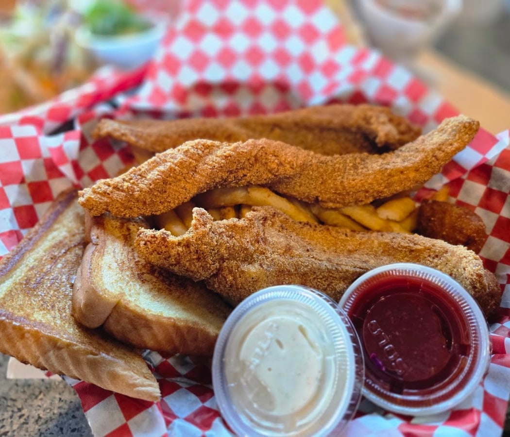 Stumpy's Lakeside Grill 2