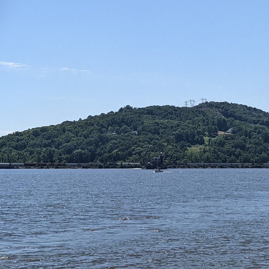 Waterfront Wednesday: Free Community Hudson-Athens Lighthouse Trips 2