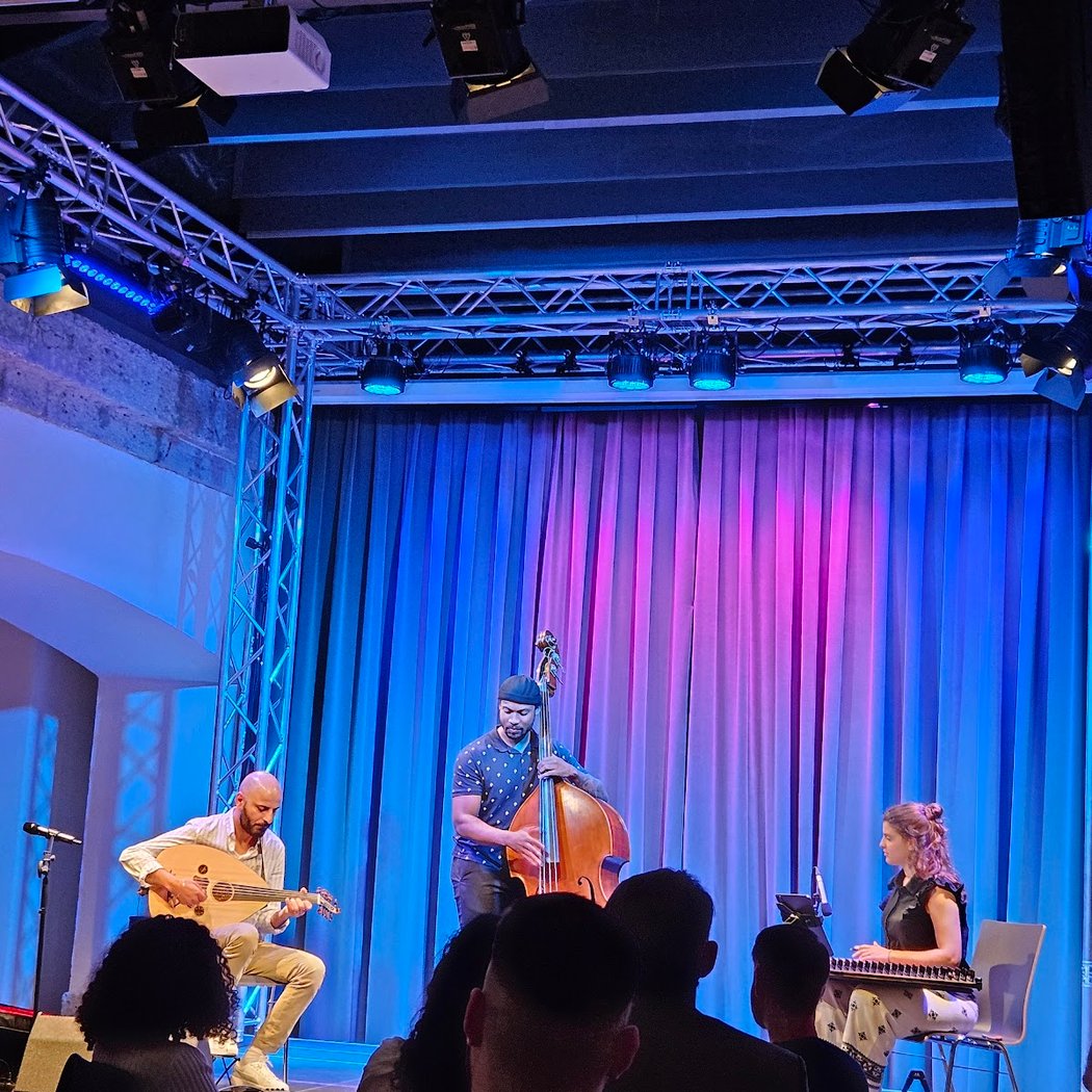 BAUHouseBAND 2