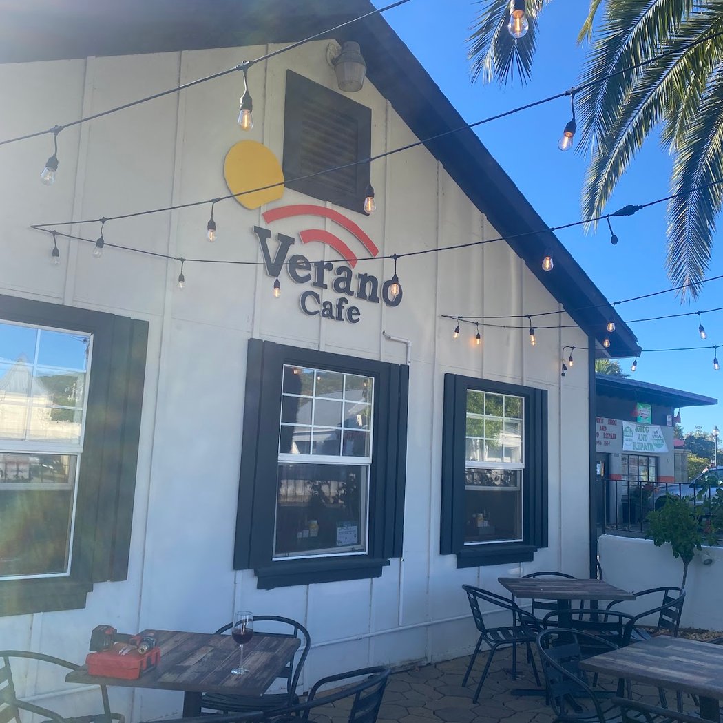 Verano Cafe 3