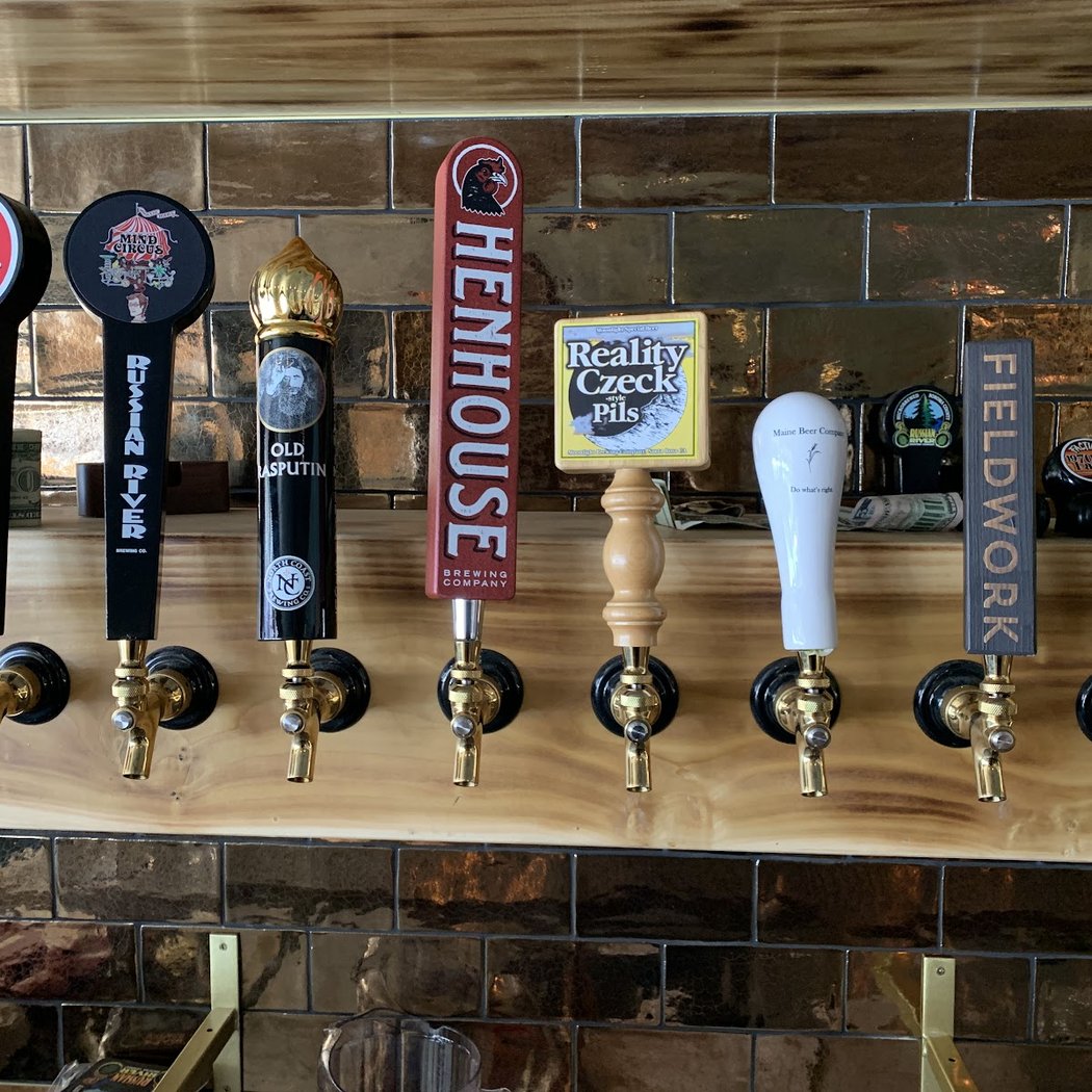 Internos Beer and Wine Bar 1