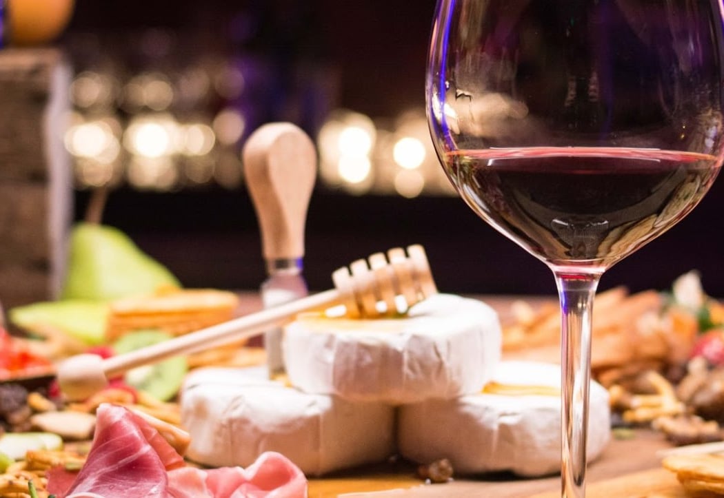 Wine Therapy Bar à Vins & Bistrot Paris 9 1