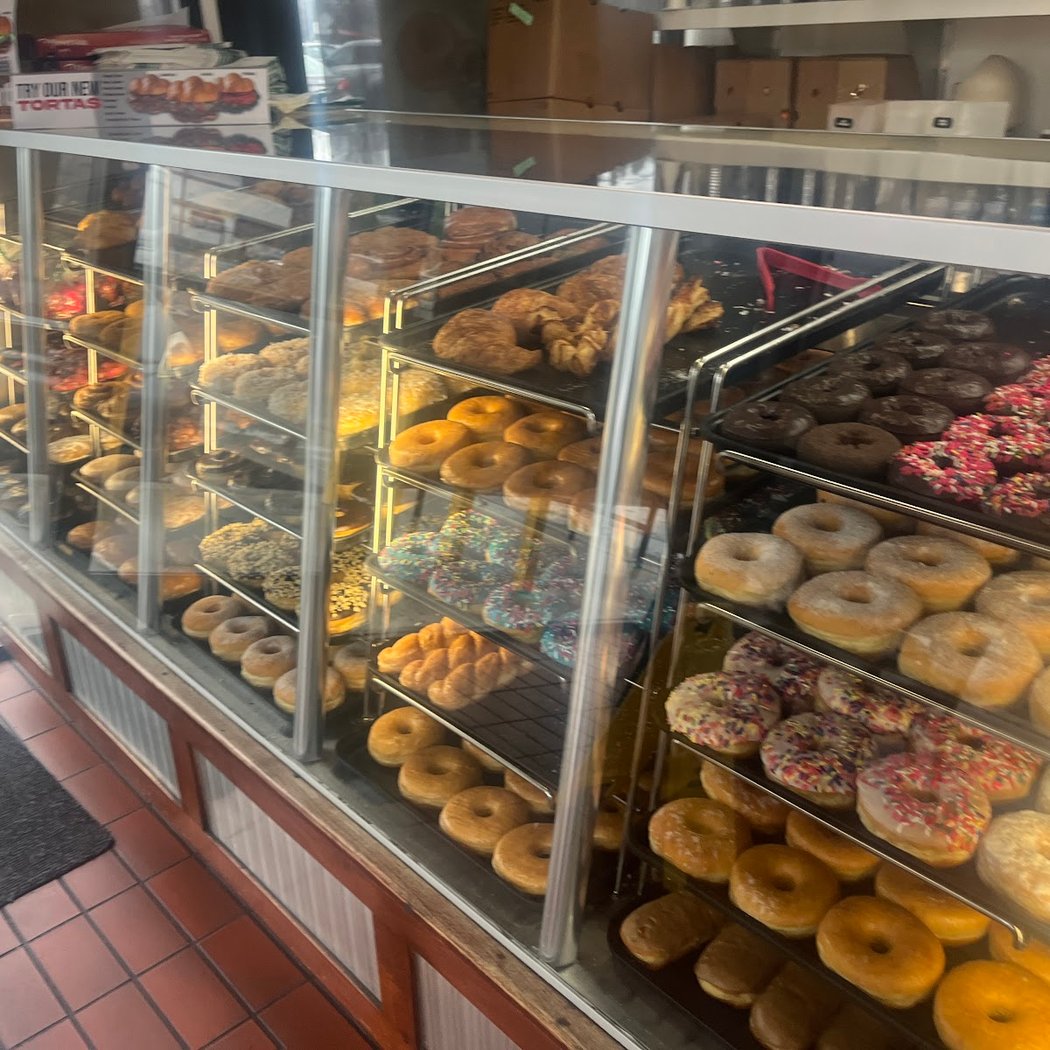 Yum Yum Donuts 3
