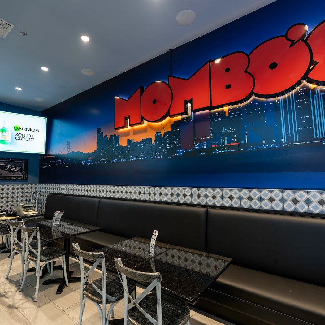 Mombo's Pizza 2