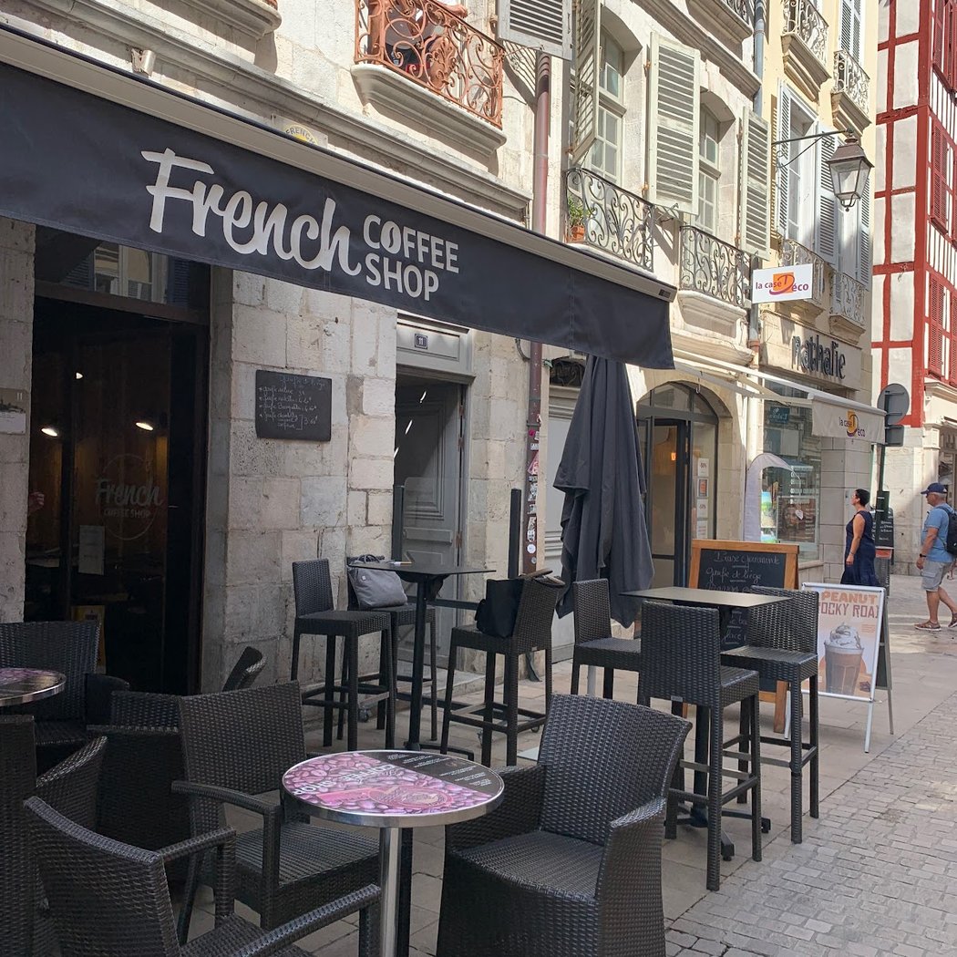 French Coffee Shop 2