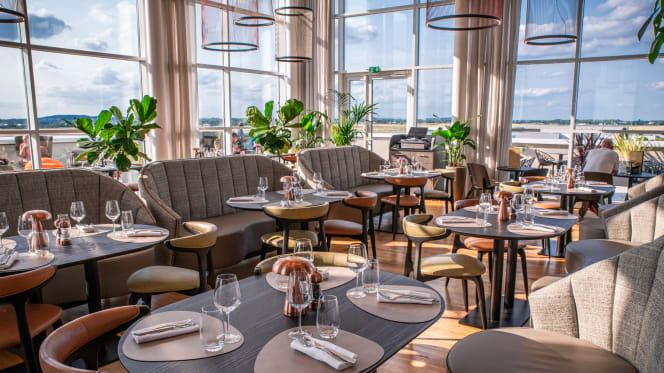 AMELIA Rooftop Restaurant and Bar 2