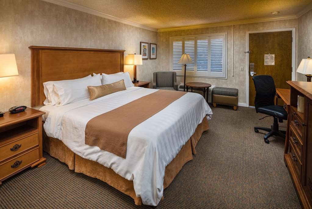 SFO El Rancho Inn, SureStay Collection by Best Western 2