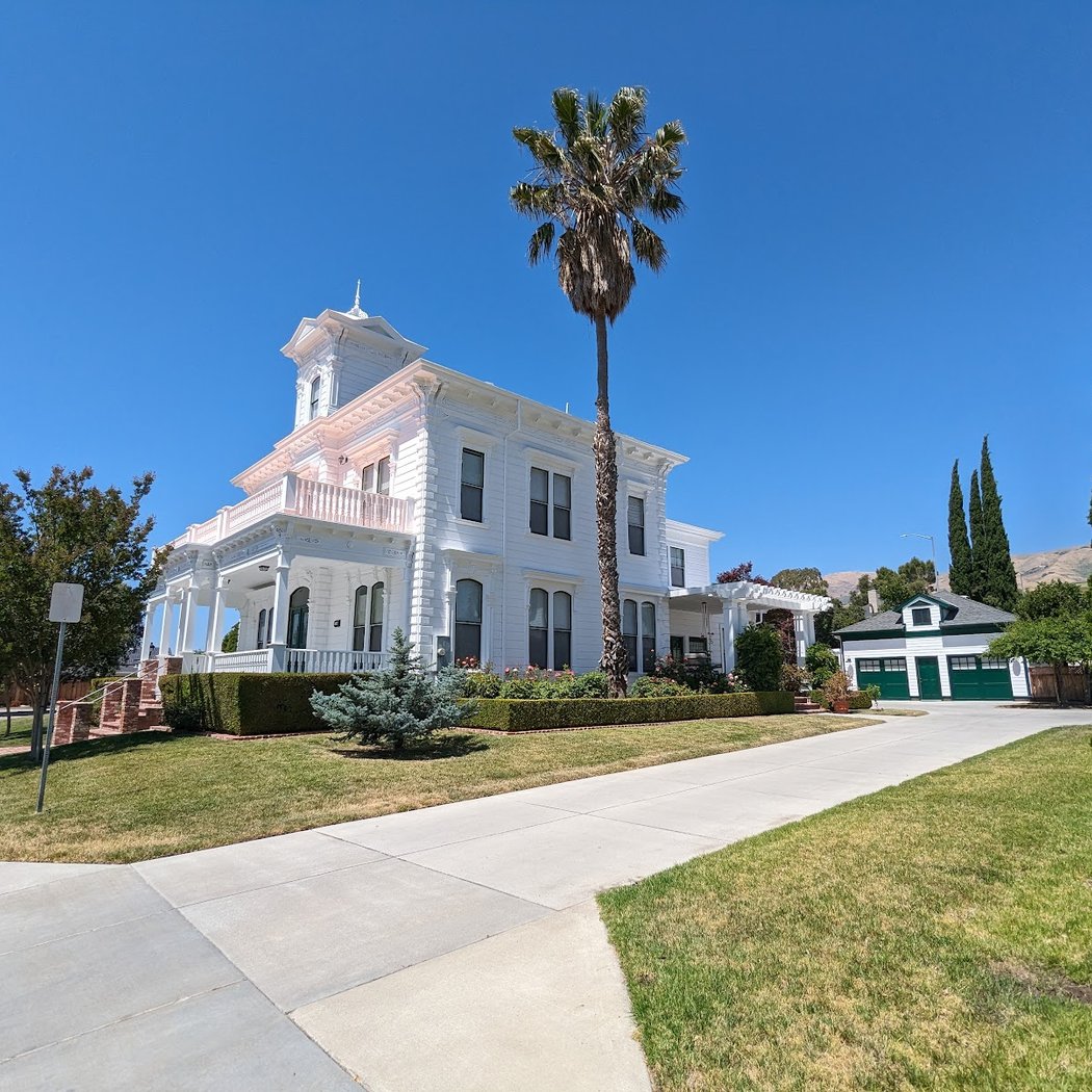 Henry Curtner Mansion 2