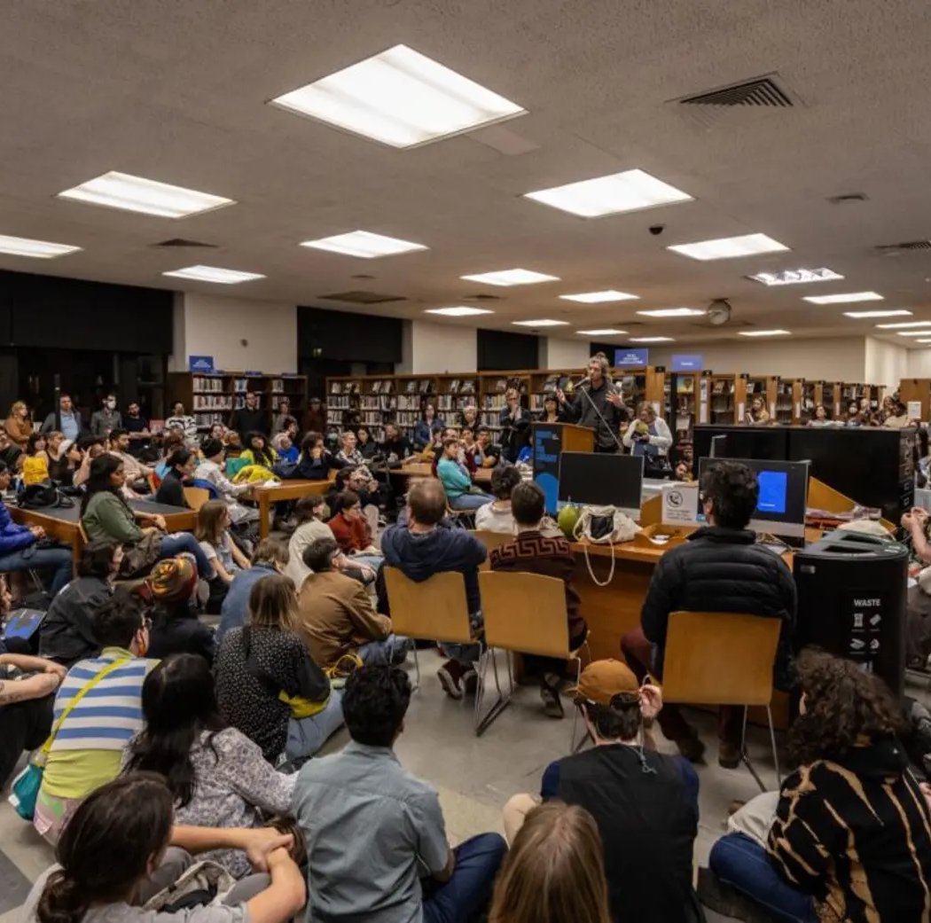 Night in the Library 3