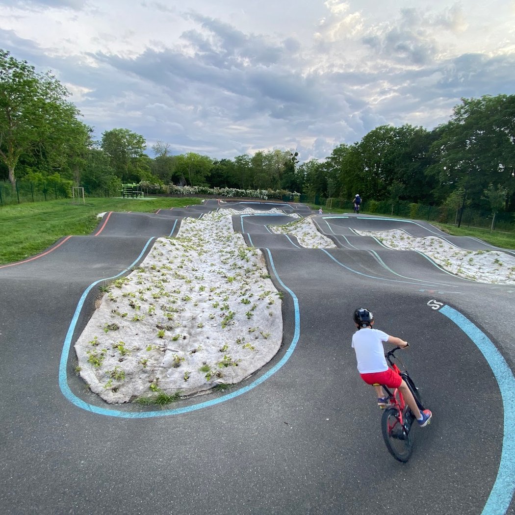 Pumptrack Mesnil le Roi 2