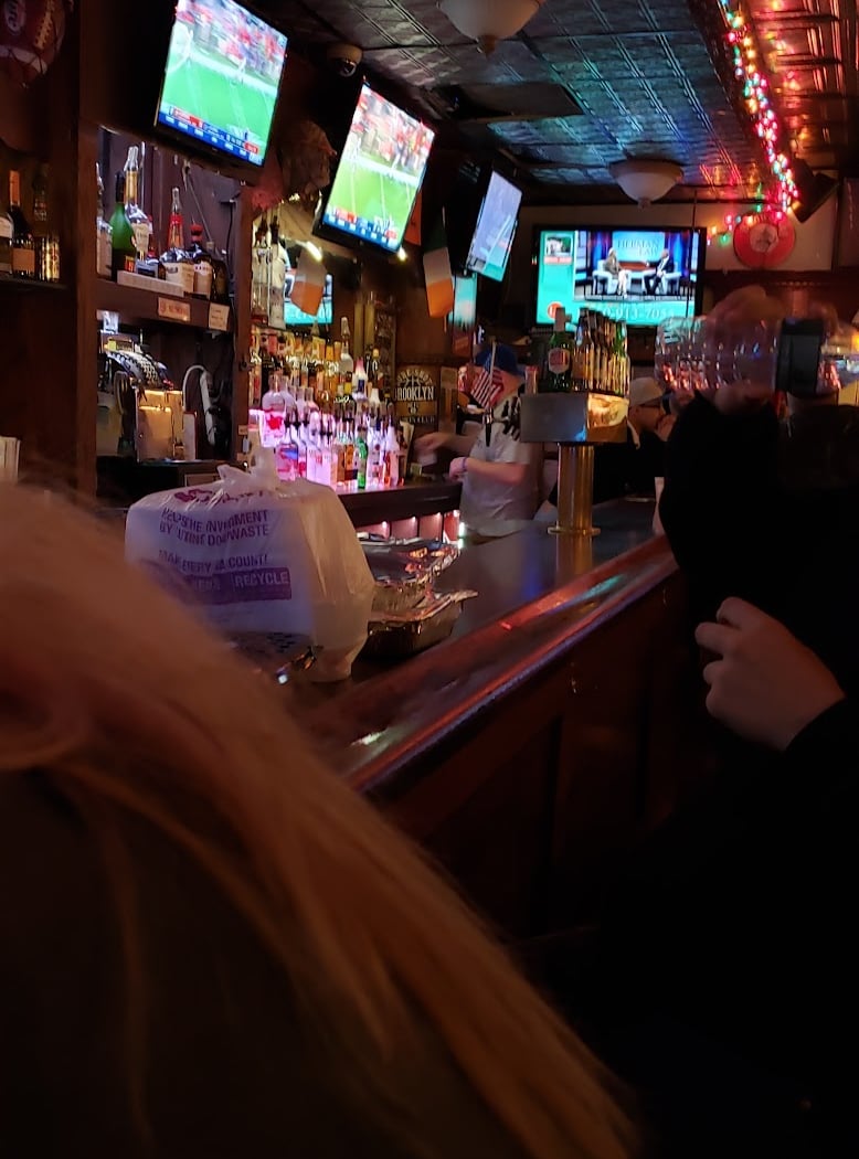 CourtSide Lounge 2