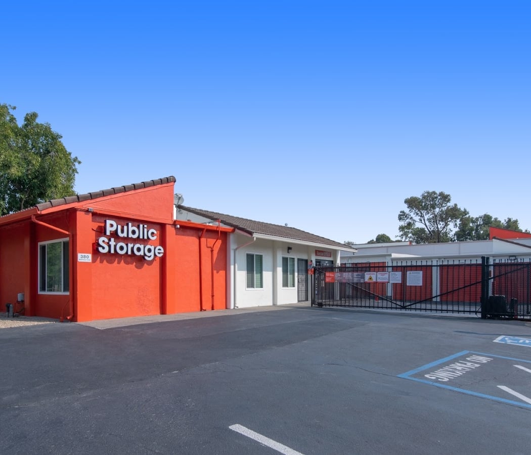 Public Storage 2
