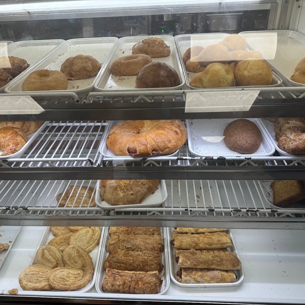 Pariscien Bakery 2