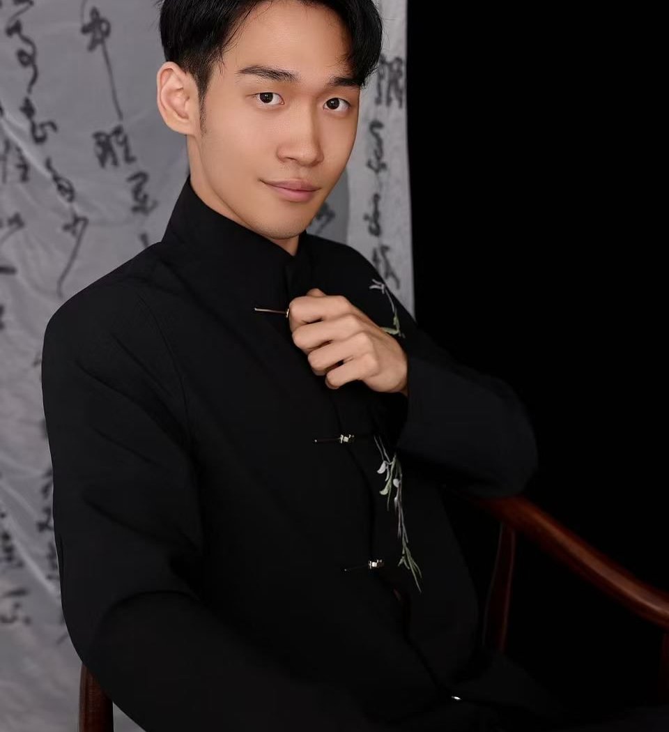 Chengyi Chen, piano