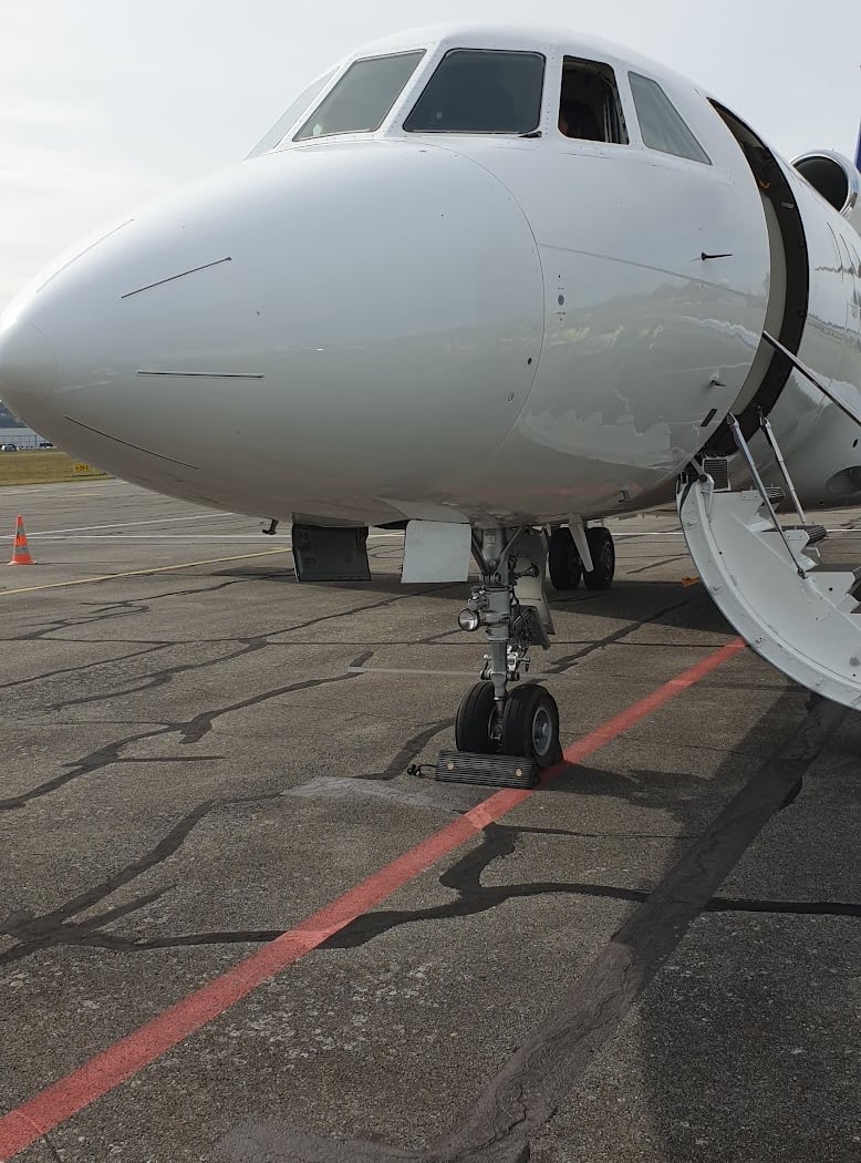 Agen La Garenne Airport 4
