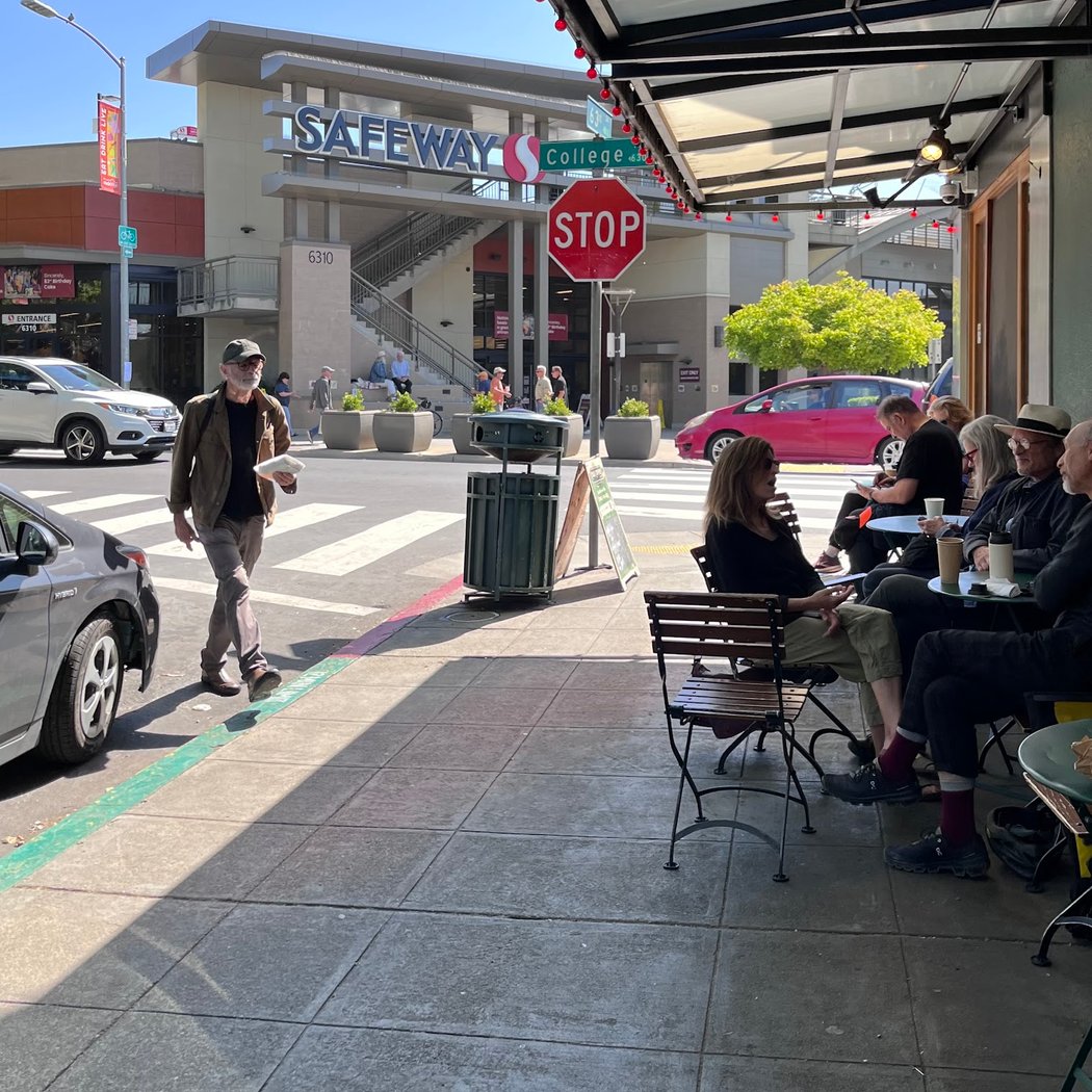 Cole Coffee Café 3
