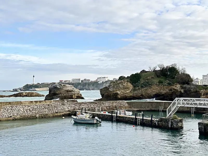 Le Port des Pêcheurs/Arrantzaleen Portua 2