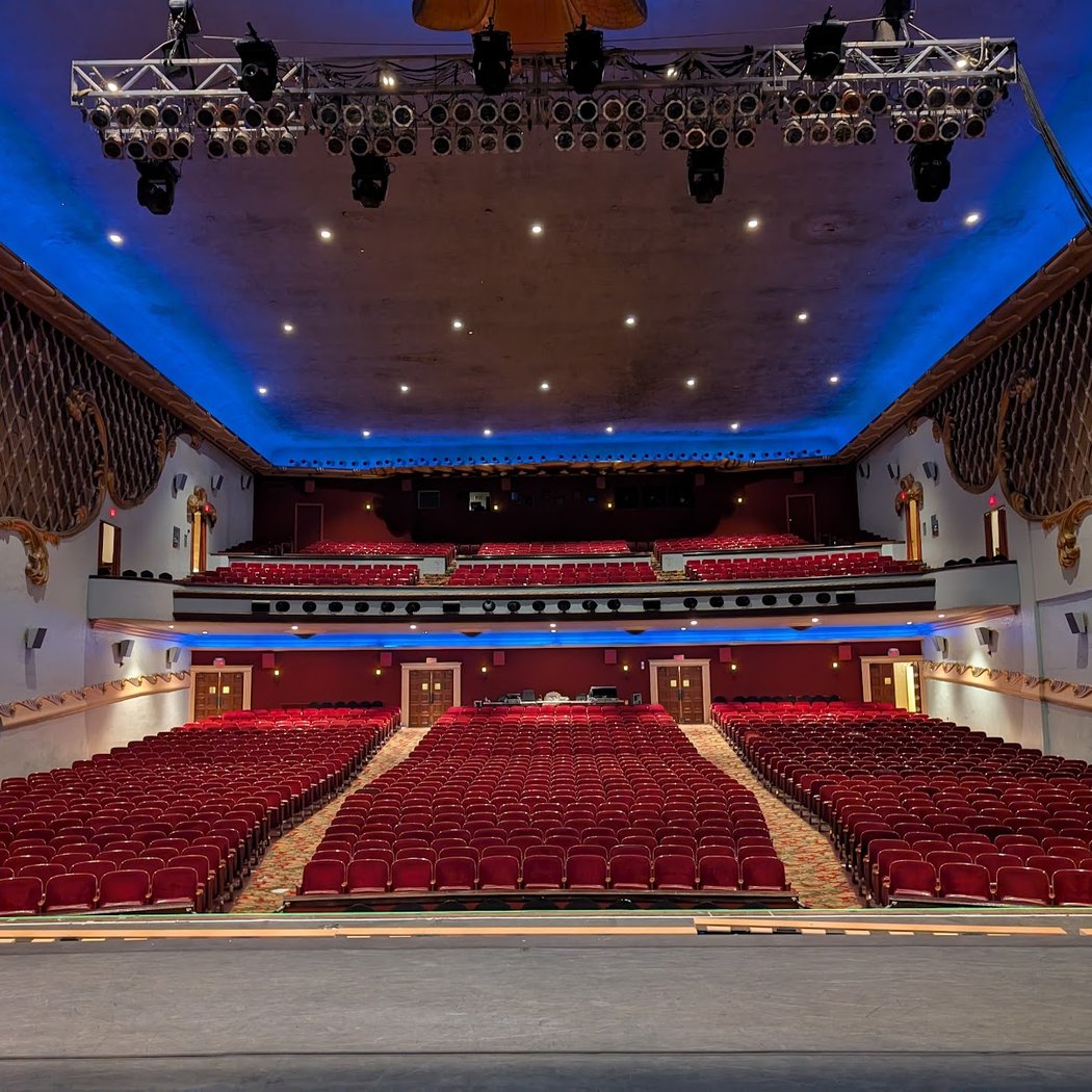 The Historic Bakersfield Fox Theater 3