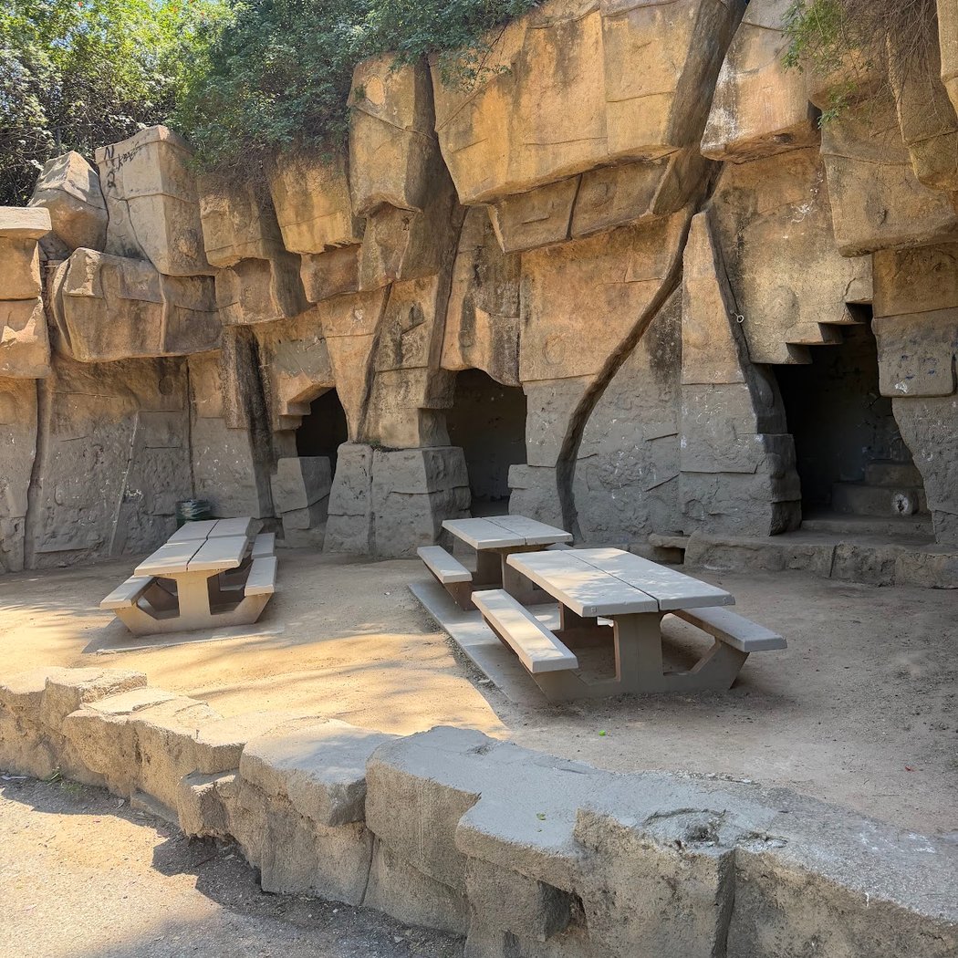 Old LA Zoo Picnic Area 1