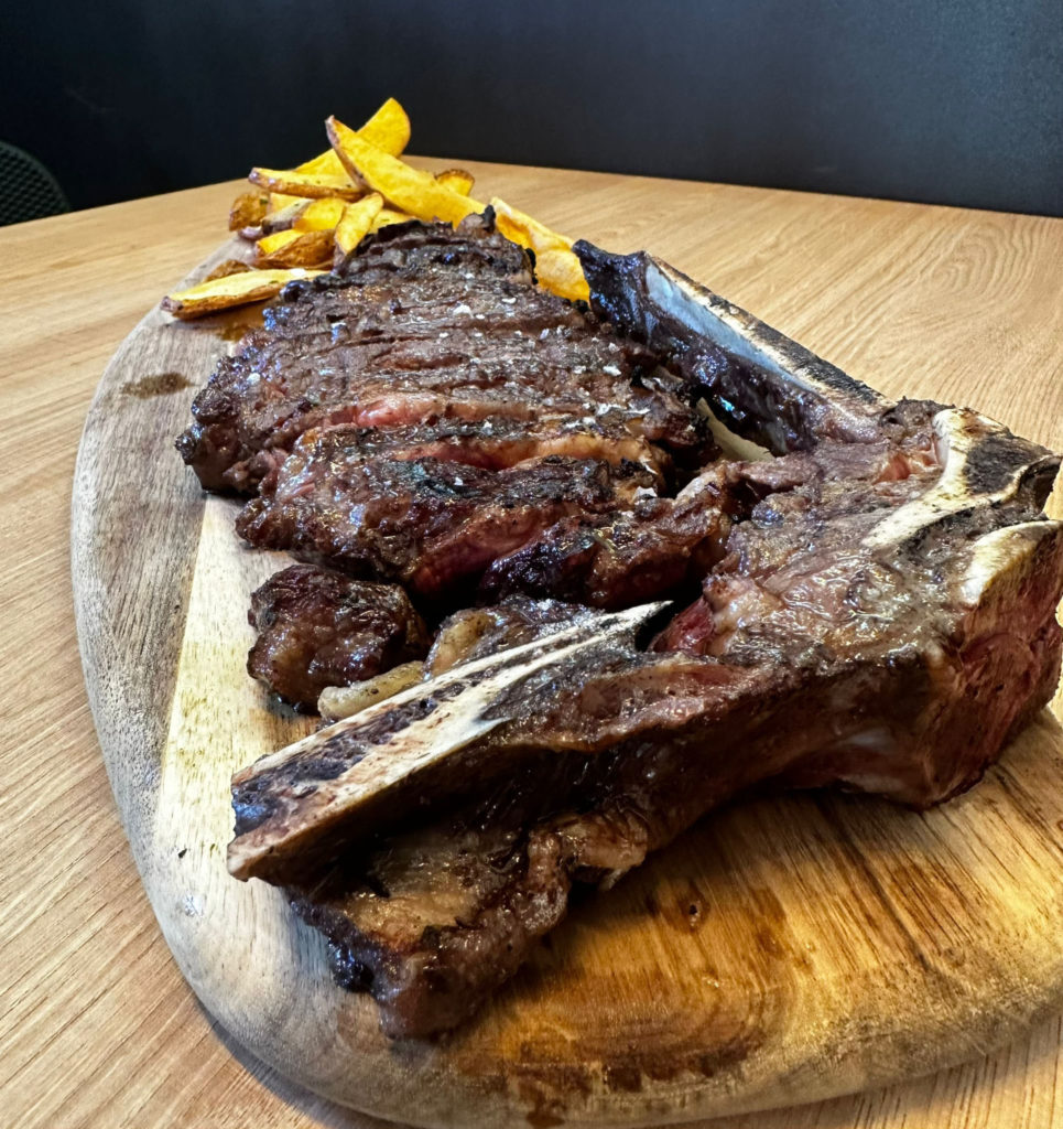 Luz y Brasa 1