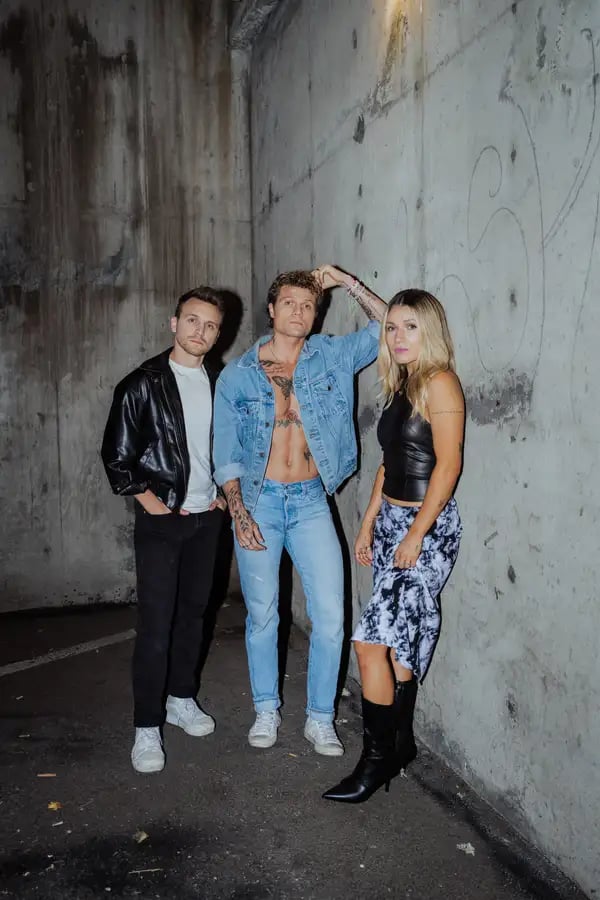We Three Supporting Talent: Eli Wilson 1