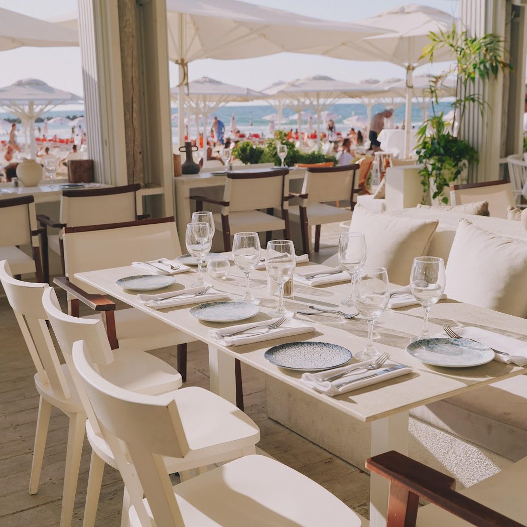 Mezizim Beach Restaurant 2