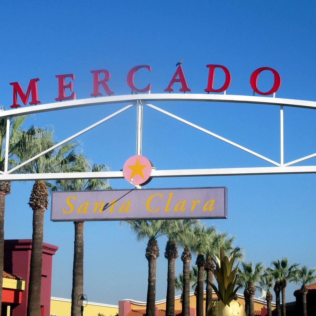 AMC Mercado 20 2