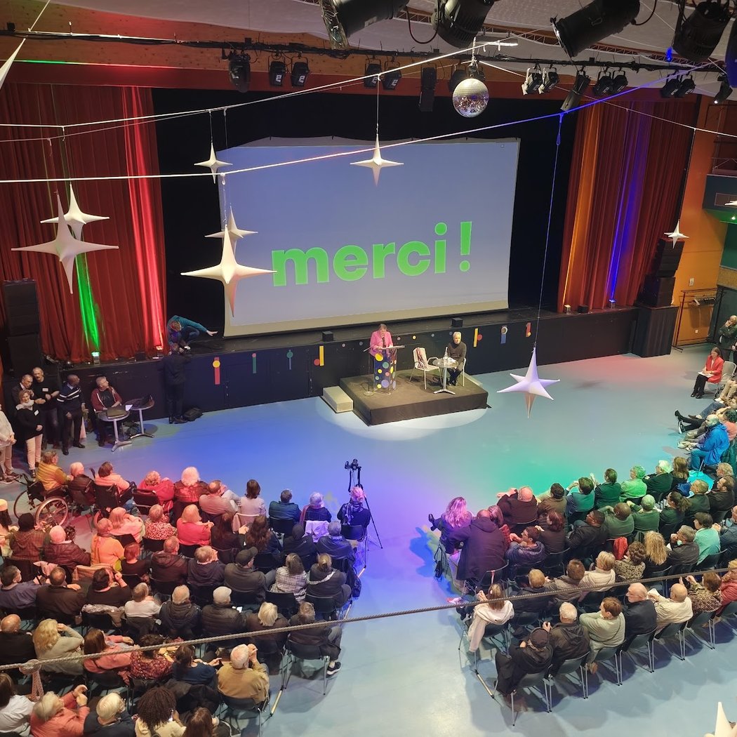Salle des Fêtes Espace Léo Ferré 1