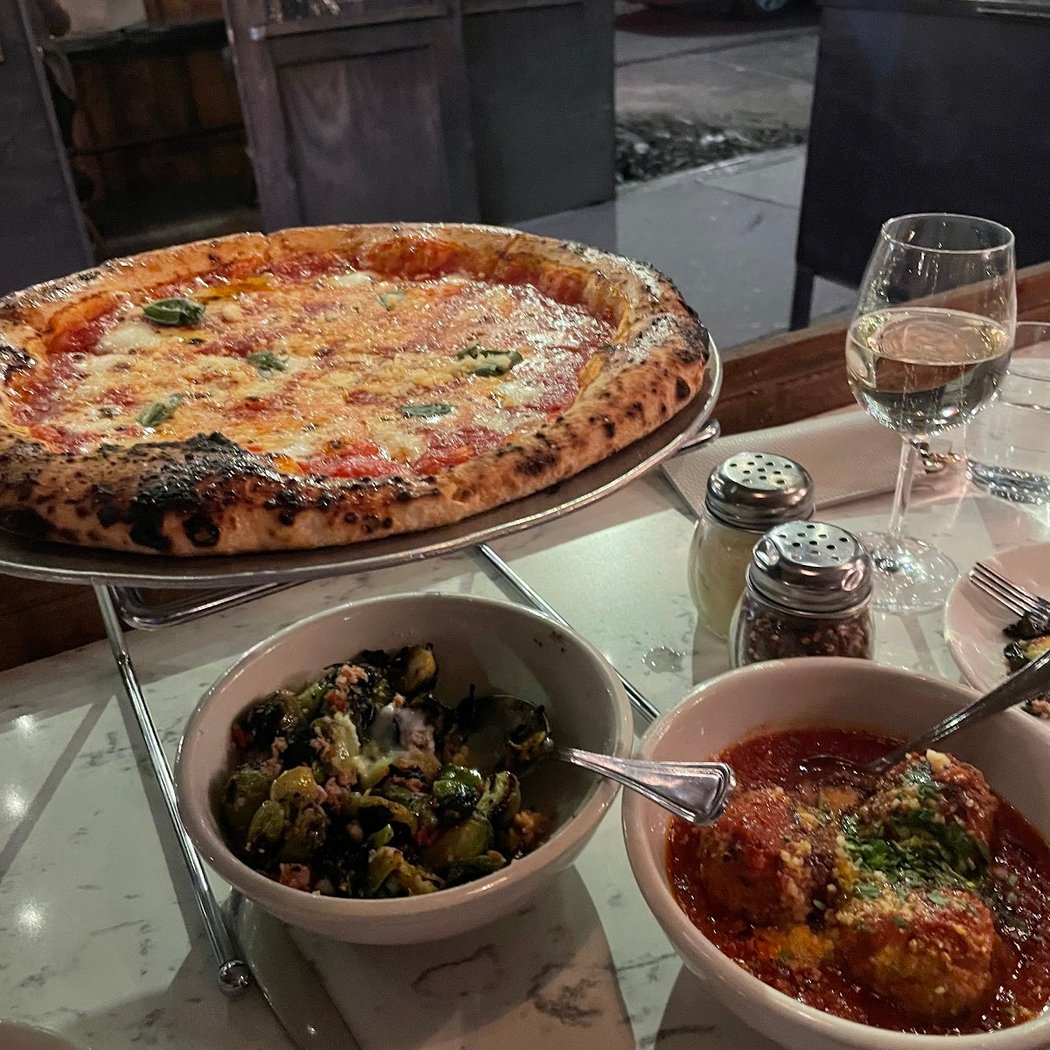 B Side Pizza Bar 3