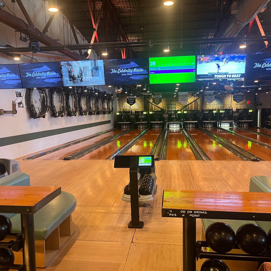Primrose Lanes Bowling & Sports Bar 3