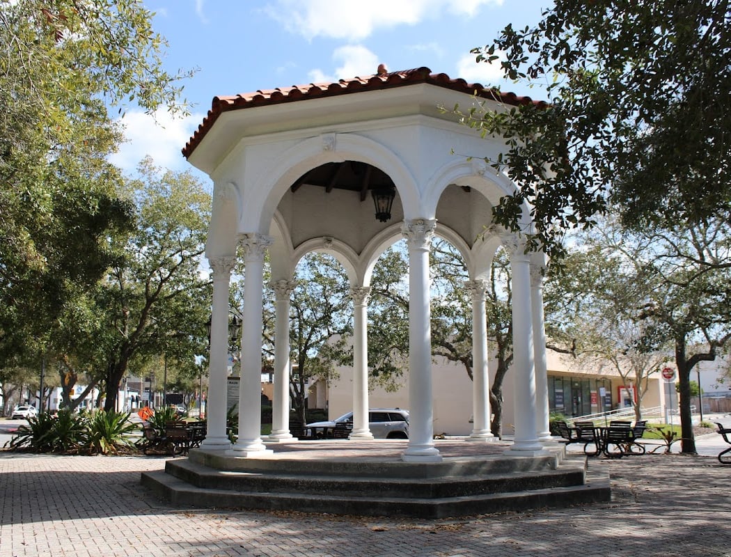 Free Yoga at Balis Park 1