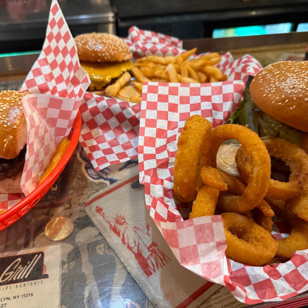 Bonnie's Grill 3