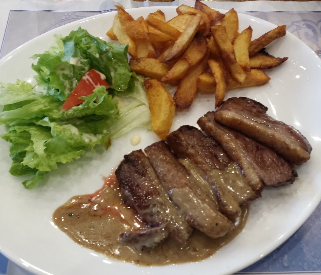 Le Saumur - Brasserie Restaurant 3
