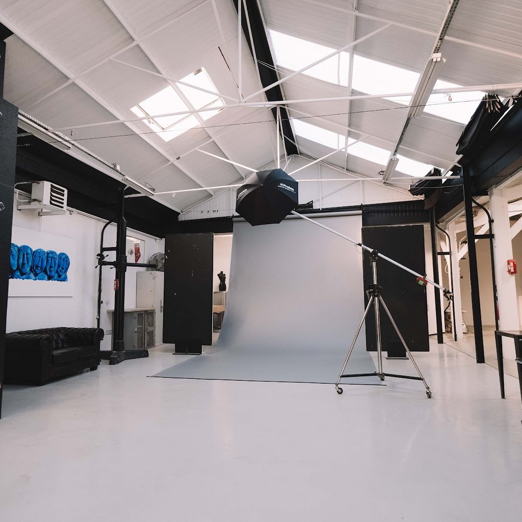 LE SALON STUDIO 1