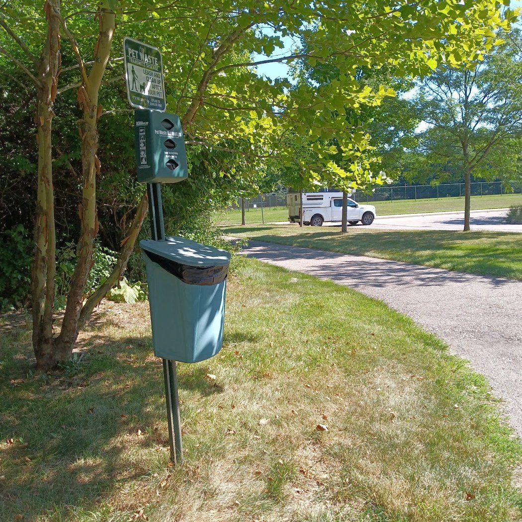 Huron River Greenway Border-to-border trailhead 3