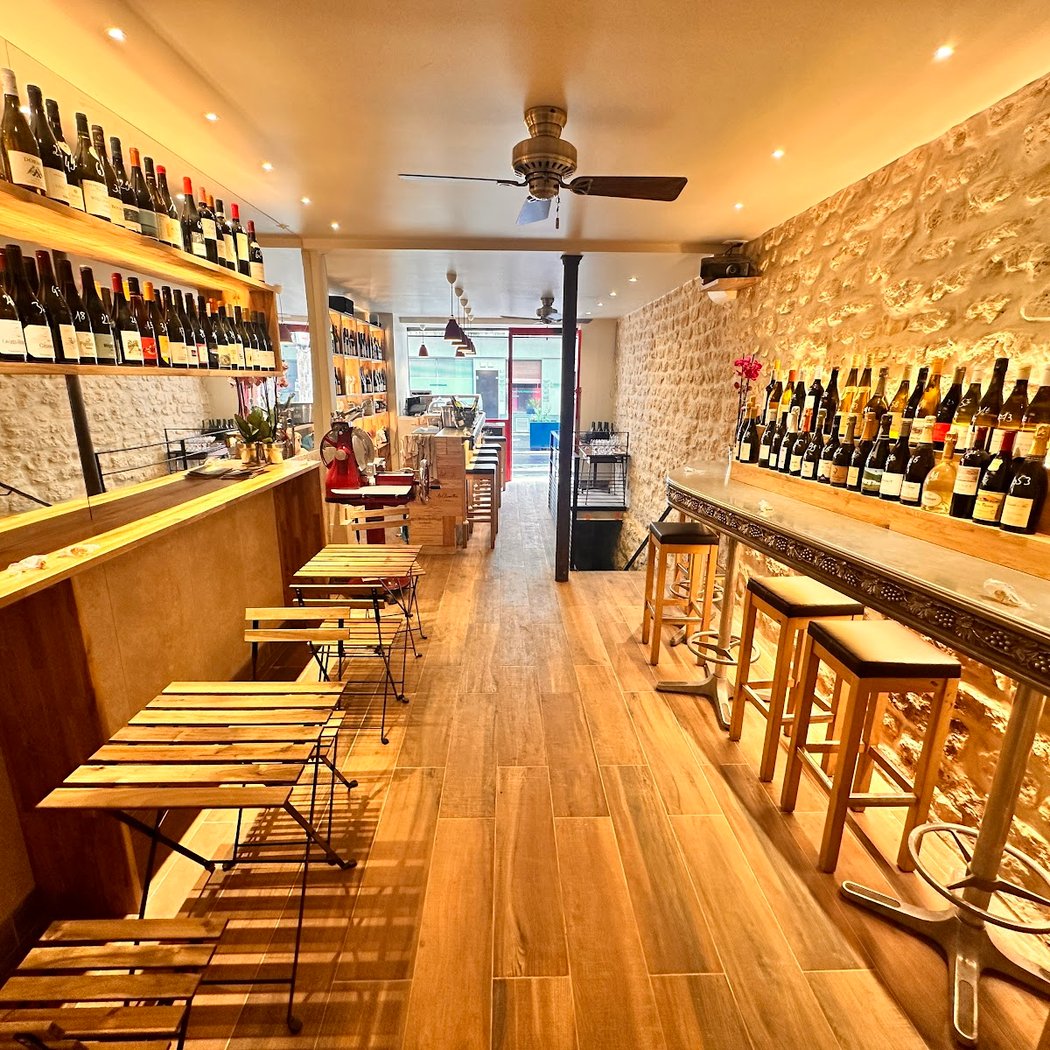 Le Petit Sommelier - cave/bar à vin /coffee shop Daguerre 2
