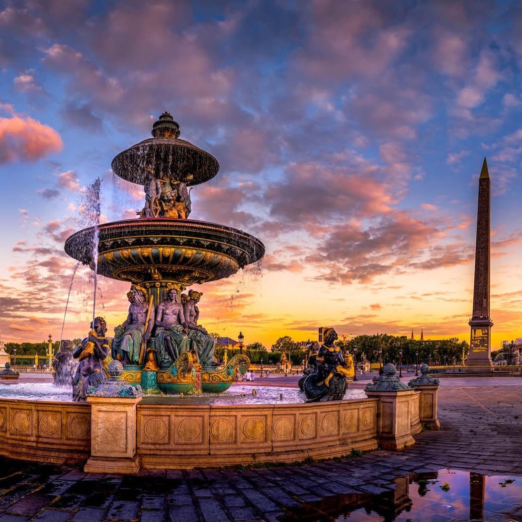 Discover Parisian Style on Rue de Rivoli 1
