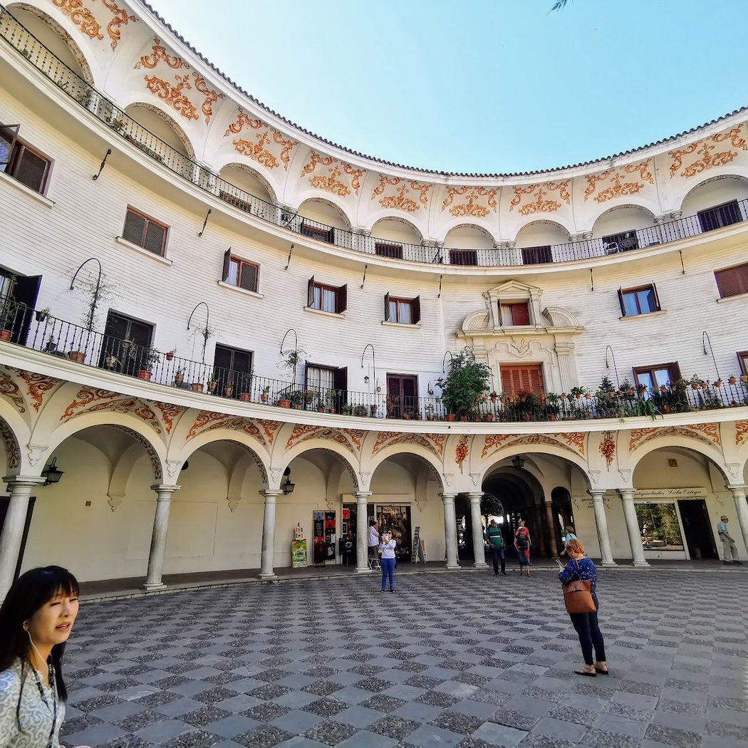 Centro Comercial Galería 3