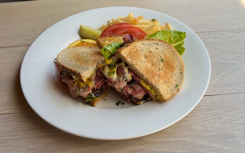 David's Delicatessen & Diner 2