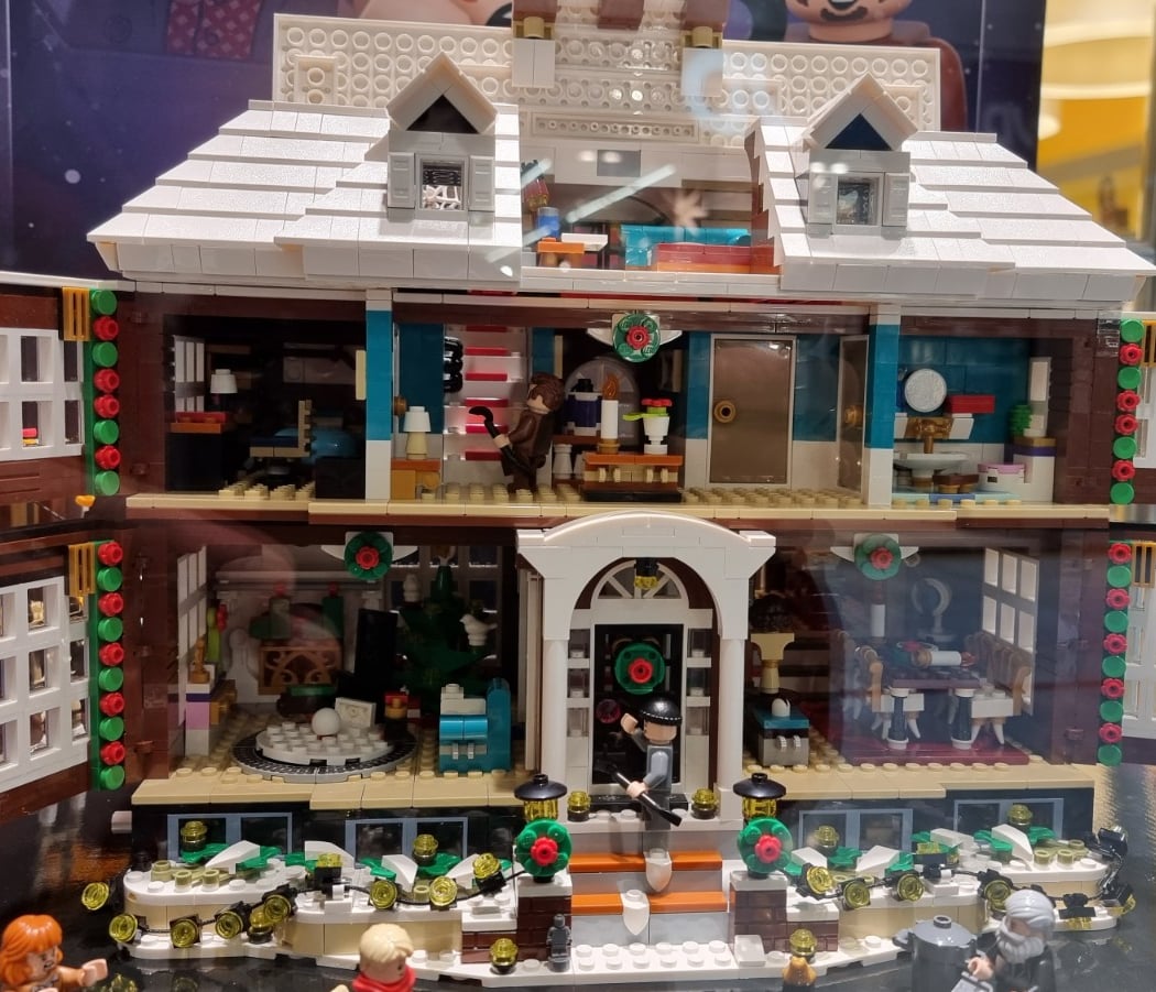 The LEGO® Store Paris So Ouest 3